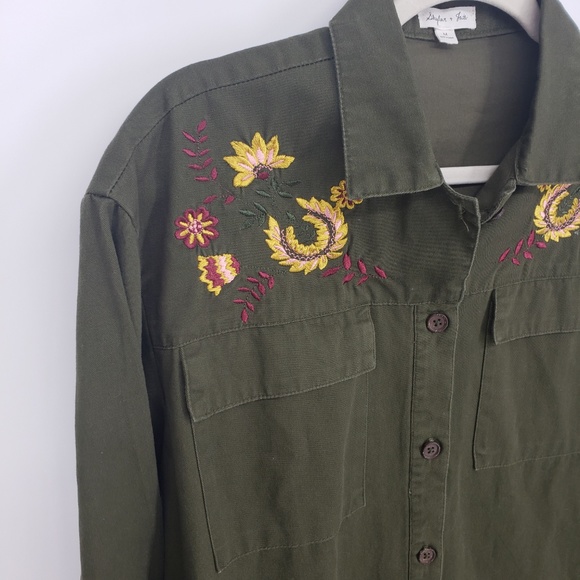Skylar + Jade Boho Embroidered Shirt Jacket Sz M - Picture 2 of 8